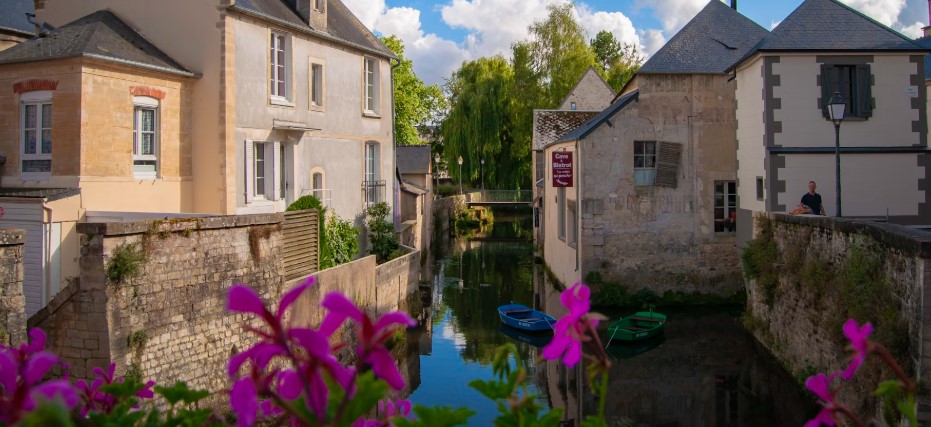 france bayeux from unsplash 1