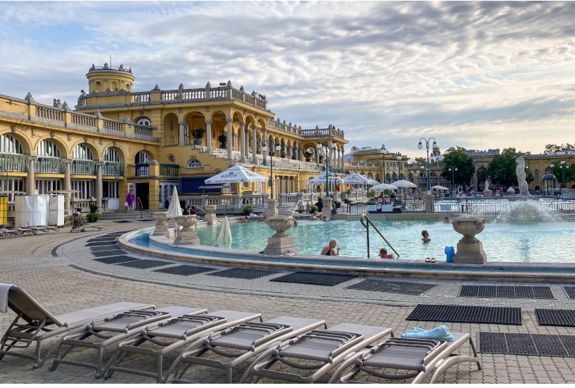 hungary - budapest szechenyi thermal baths from unsplash