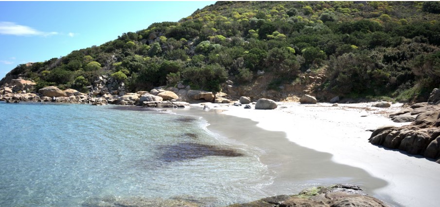 italy sardinia from unsplash 4