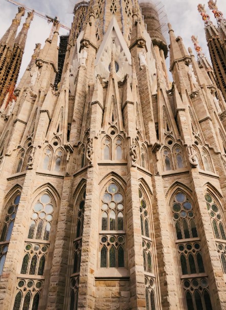 spain barcelona la sagrada familia from unsplash 1