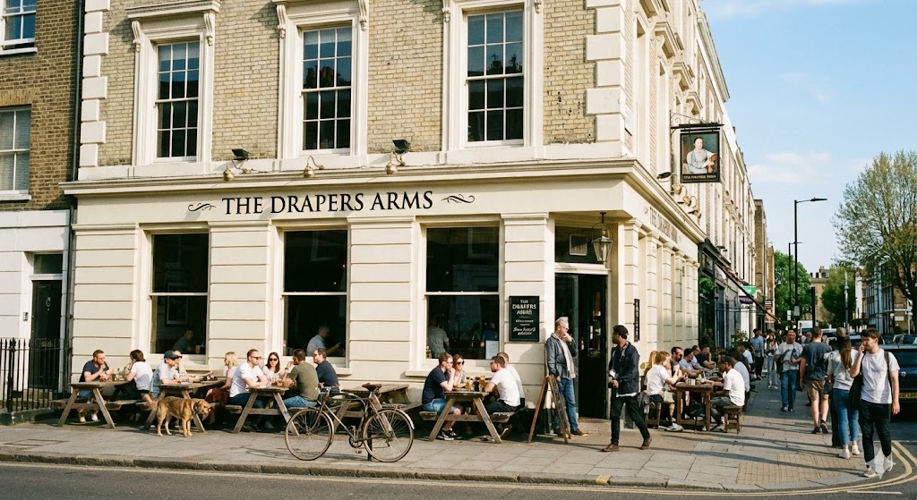 ENgland The Drapers Arms Islington