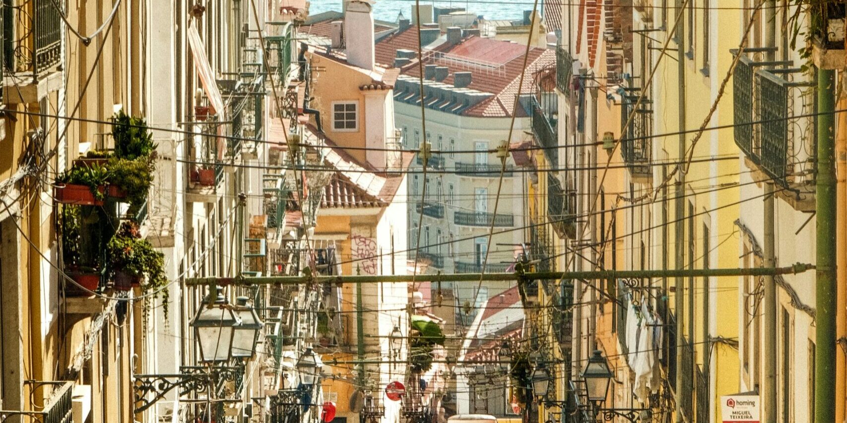 Rua Da Bica De Duarte Belo, Lisbon, Portugal