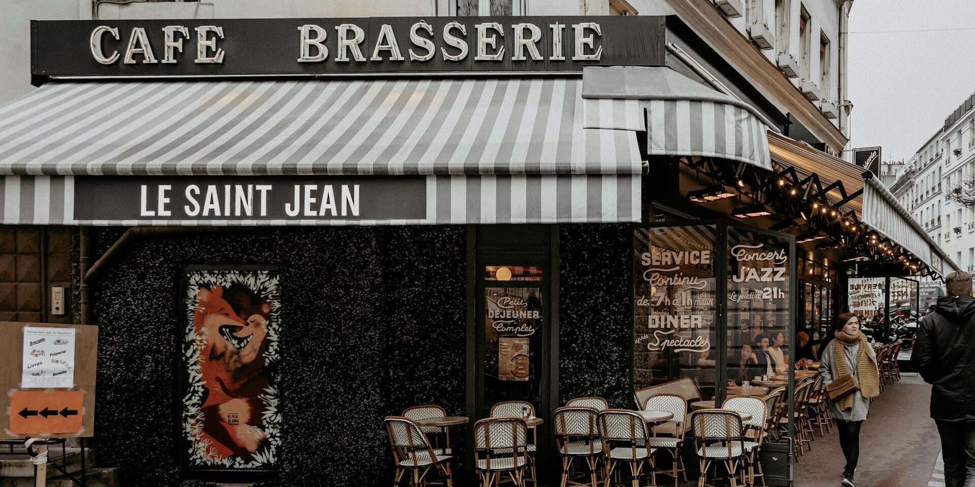 france, paris cafe scene 4 from unsplash